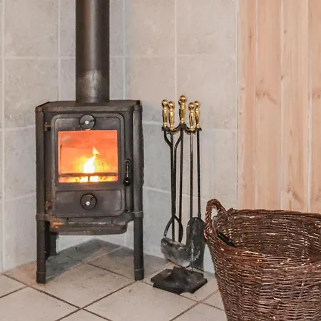 Cozy In With Sauna Semesterbostad