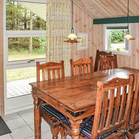 Semesterbostad Hindbaervangen X *